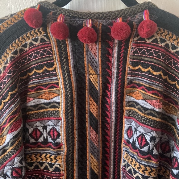 Johnny Was tapestry jacket. Great condition. Non-smoking home. 30” long. 24”wide - Picture 4 of 8